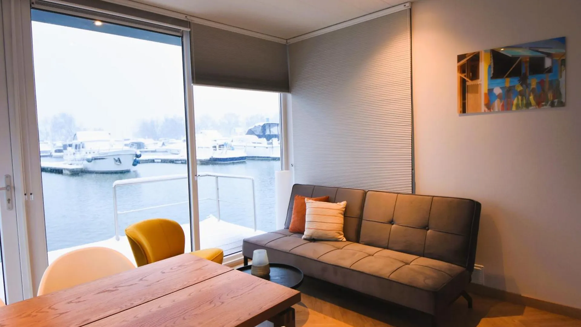 Houseboat Trinidad Hotel Maastricht Hollandia