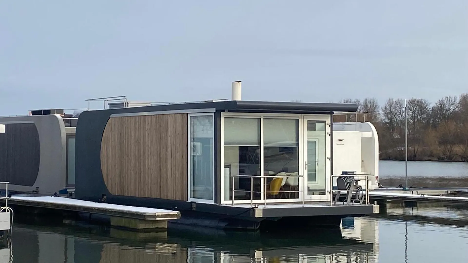 Houseboat Trinidad contacts